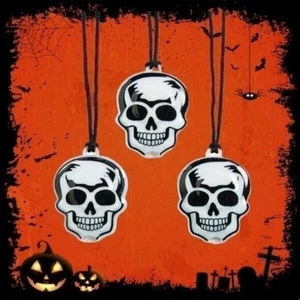 Halloween Skull Light Up Necklace - Picture 1 of 4