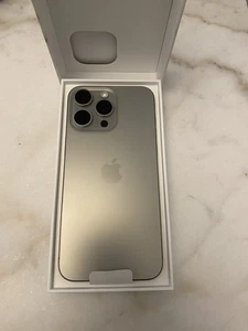 Apple iPhone 15 Pro Max - 256GB - Natural Titanium (Entsperrt) Grade A+ - Bild 1 von 6