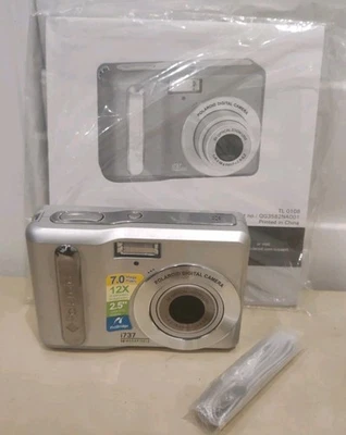 Polaroid i737 7.0MP Digital Point & Shoot Camera - Great Condition  - Image 1 of 4