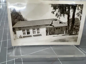 VINTAGE PHOTOGRAPH 1957 HEALESVILLE SUZANN’S CABIN SWALLOWS ICE CREAM VICTORIA - Bild 1 von 5