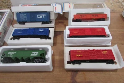HO Scale Lionel (6) Assorted 40' Freight Cars C0682 - Image 1 of 4