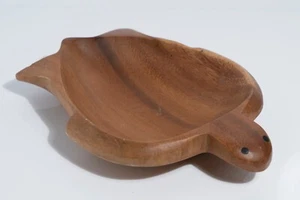 Serviertablett Schildkröte/Honu-Form aus Akazienholz von Monkey Pod - Bild 1 von 6