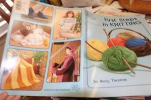 ASN Knitting Pattern Book 5102 First Steps in Knitting - Picture 1 of 1