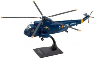 Model Helicopter - Agusta SH-3D Sea King AS-61 Spain 1:72 Helicopter Collection - Image 1 of 2