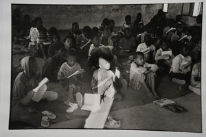 Argentic -Africa PHOTO Child reportage in Africa 18X24cm 1990 Olivier Culman - Foto 1 di 1