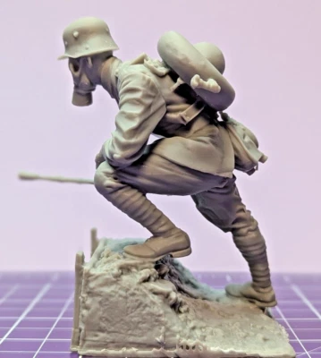 Ultradetailliert Deutsche Sturmtruppe mit Flammenwerfer 1918 WW1 Scale 1:16 - Bild 1 von 4