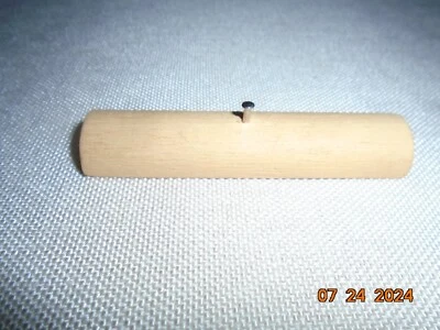 AMERICAN FLYER SAWMILL 23796 1/2 LOG W/PIN PARTS PA14A698 & A43 EXC REPRODUCTION - Image 1 of 4