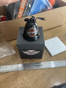 Harley-Davidson Porzellan Glocke Ornament mit Bar & Schild datiert 2008 96804-09V - Bild 1 von 4
