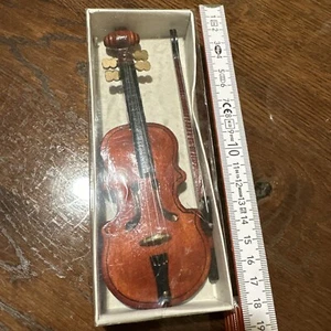 Miniatur Violine Geige mit Holz-Bogen Länge ca. 18,5 x Breite 5/6 cm - Bild 1 von 3