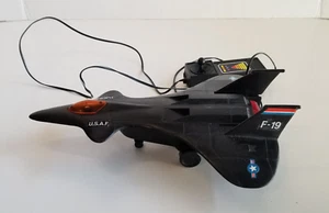 Telecomando vintage 1987 Soma a batteria F-19 Stealth Fighter funzionante - Foto 1 di 10