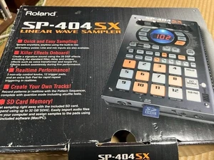 Roland SP-404SX CAMPIONATORE ONDE LINEARI funzionante dal Giappone con custodia - Foto 1 di 3