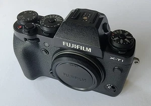 Fujifilm X-T1 - neuwertig - 192 Ausl. - ohne OVP - Bild 1 von 8