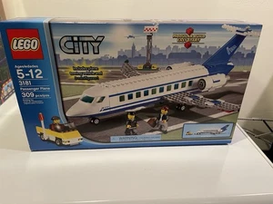 LEGO CITY: Avión de pasajeros (3181) - Imagen 1 de 9