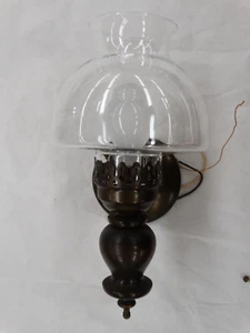 Vintage 80's Single Bulb Wall Sconce with Clear Glass Shade - Picture 1 of 9