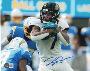 ZAY JONES SIGNIERTES AUTO 8X10 FOTO BECKETT/BAS WITNES #W982380 JACKSONVILLE JAGURS - Bild 1 von 1