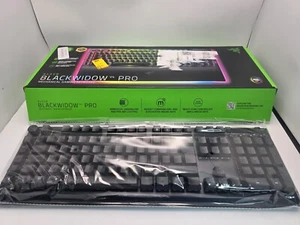 Razer BlackWidow V4 Pro Tastiera da Gioco Meccanica - UK Inglese, Interruttori Verde - Foto 1 di 7