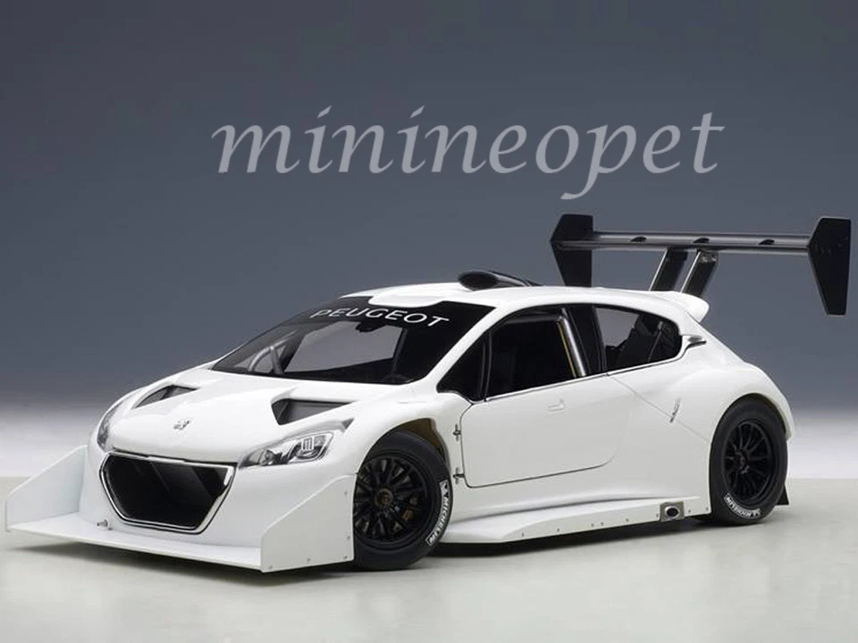AUTOart 81355 2013 PEUGEOT 206 T16 PIKES PEAK RACE 汽车 1/18 压铸 PLAIN 白色  — 第 1/1 张图片