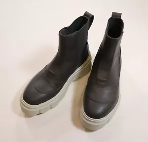SOREL Women's Caribou X Chelsea Waterproof Boot Size 5 - Picture 1 of 5