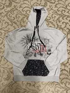 Disney Pullover Sweater 2011 Disney Parks Mickey Mouse Large (Pre-Owned) - Picture 1 of 11