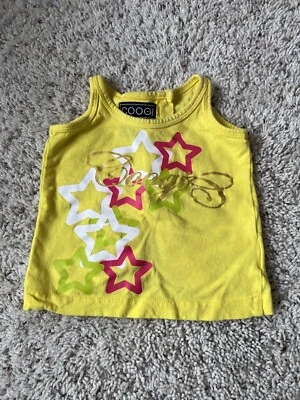 Camiseta sin mangas Coogi para bebé niña 0-3 meses usada en excelente estado Foto 1 de 4