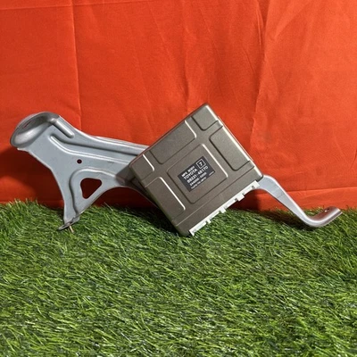 2001 2002 2003 Toyota Highlander multiplex control module 89221-48170 MPX BCM - Image 1 of 4