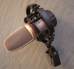 AKG C 3000 B Condenser Microphone Professional Recording w/ Shock Mount | Pro - Picture 1 of 5