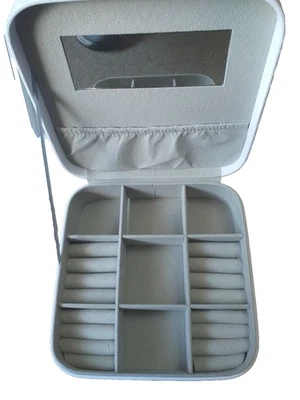 Gift Company jewelry box mum new - Image 1 of 4