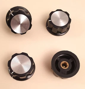 Lot de 4 Boutons moletés enjoliveur alu diamètre 33mm pour axe 6,35mm - Bild 1 von 1