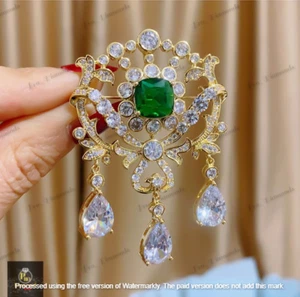 3Ct Cushion Cut Lab-Created Green Emerald Art Deco Brooch 14K Yellow Gold Plated - Picture 1 of 6