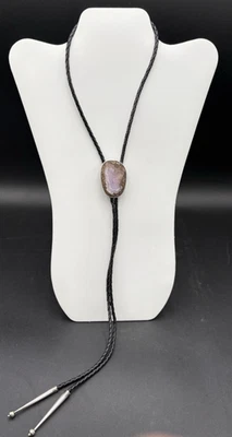 Corbata Bolo de Colección Nativo Americano Púrpura Ágata Cuero Encaje Plata Esterlina Bala Foto 1 de 4