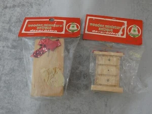 Commodore Holz Miniatur Dekoration Weihnachten Möbel Ornament Tisch Kommode - Bild 1 von 6