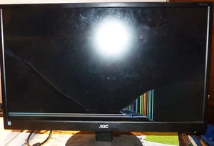 AOC M2470SWH 236LM00014 - Ecran LCD 23.6" - Dalle HS fissurée pour pièces - Photo 1/6