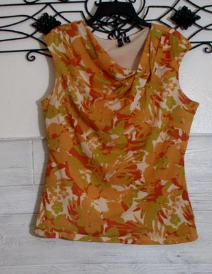 Top tejido para mujer Relativity talla XK manga corta multicolor floral cuello en V Foto 1 de 4