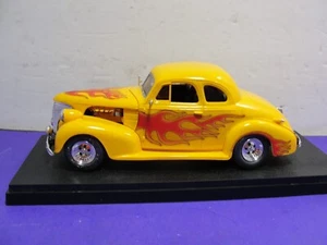 Revell ‘39 Chevy 5 Window Street Rod - 1/24 Scale Built Model Kit # 85-6640 - Picture 1 of 6