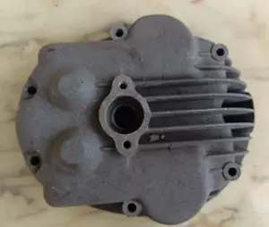 COPERCHIO TESTATA TESTA per MOTO GUZZI STORNELLO 125 160 originale d'epoca - Foto 1 di 3