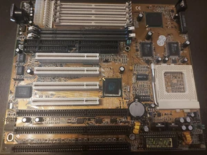 Rare Soyo Sy-5bt Motherboard Socket 7 (VER. 1.1) - Afbeelding 1 van 10