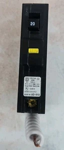 New Square D HOM120GFI 1 pole HOM Plug in 120v Ground Fault Breaker - Picture 1 of 4