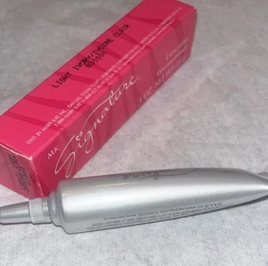 Mary Kay SIGNATURE CONCEALER - LIGHT IVORY (830000)- .5 oz - New in Box, RARE - Picture 1 of 1