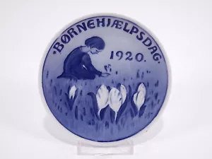 Royal Copenhagen Plate Children's Day 1920 - Picture 1 of 2