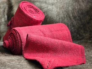 Pair of Viking Winningas, Herringbone Pattern, Leg Wraps Hand Crafted, Red - Picture 1 of 14
