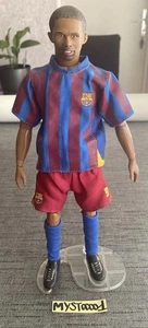 Figurine Football Articulée Samuel Eto’o FC Barcelone Revell 2004 OCCASION - Picture 1 of 24