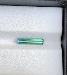 Bi-Color Natural Tourmaline Loose Stone:   Baguette Cut, 0.92 Carats - Picture 1 of 11