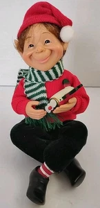 Christmas Darling Elves Elf (Karen Didion Style) hält Flugzeug - Bild 1 von 5