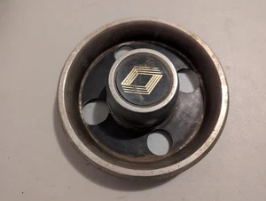 Vintage Renault Automobile Center Wheel Cap 1823051 - Picture 1 of 7
