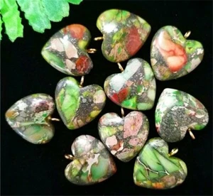 10PCS 20x20x7mm verde e marrone sedimenti marini diaspro amore cuore ciondolo perlina QQ899 - Foto 1 di 1