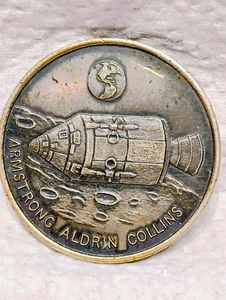 1969 ~ Primer aterrizaje lunar ~ medalla Armstrong Aldrin Collins - Imagen 1 de 2