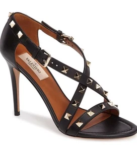 Valentino Rockstud Crisscross 102mm Sandal 37 $945 - Bild 1 von 5