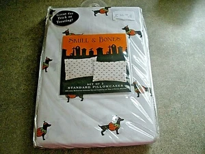 NEW Skull & Bones Set of 2 Standard Pillowcases Pumpkin Dogs - Picture 1 of 4