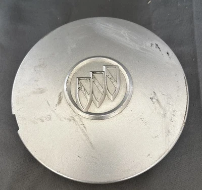 Tapa central de rueda plateada 9594285 Buick LeSabre Century 2004-2005 OEM Foto 1 de 4