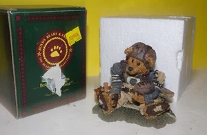 Boyds Bears "Knute & the Gridiron" #2245 Football Player Figurine - Picture 1 of 2